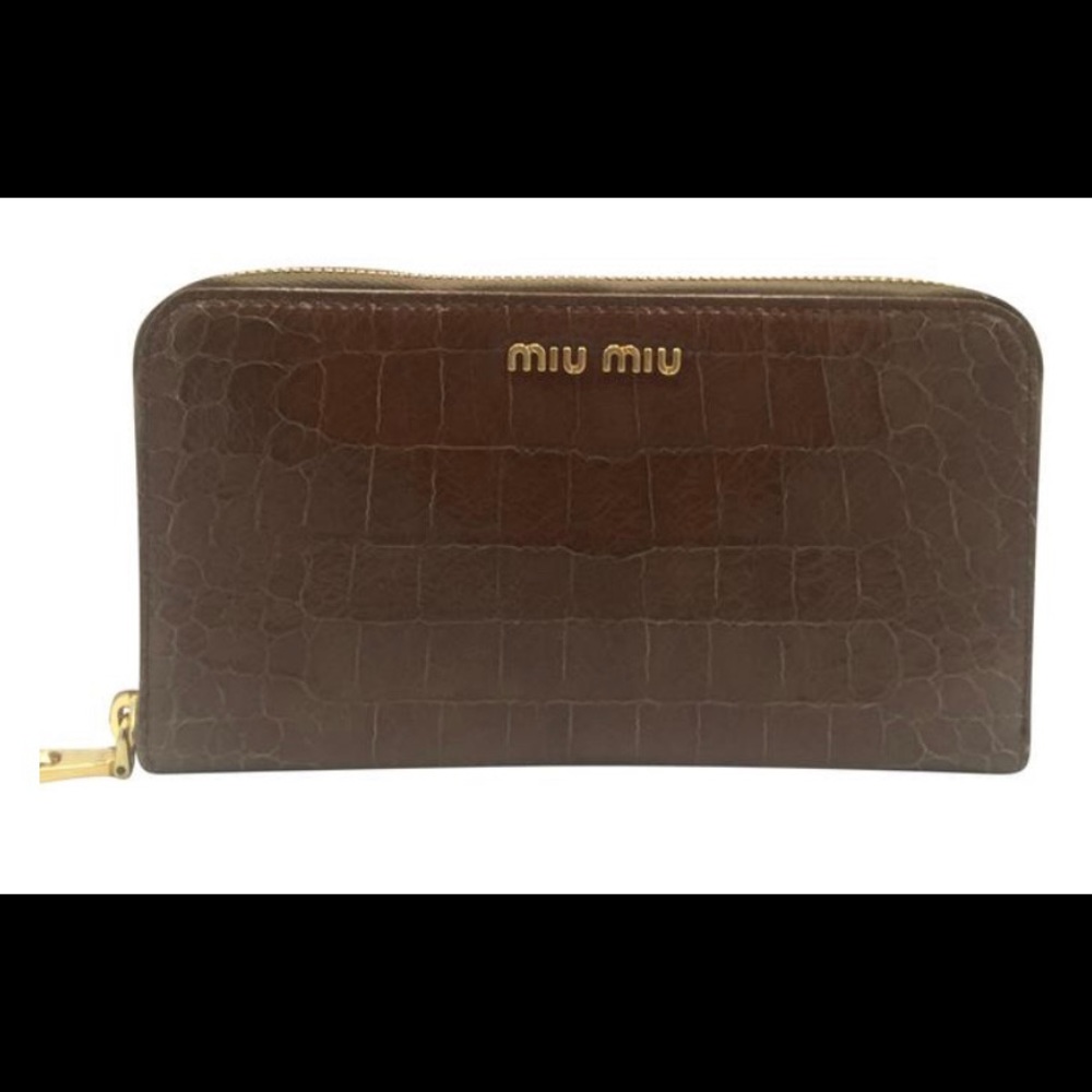 ❌SOLD❌ Authentic Miu Miu brown and gold wallet